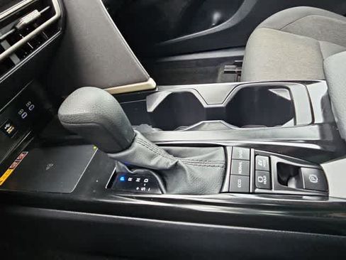 Used 2025 Toyota Camry LE FWD image 25