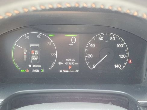 Certified 2025 Honda CR-V Sport-L image 10
