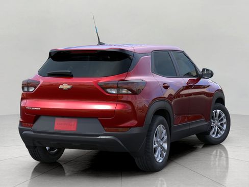 Used 2026 Chevrolet TrailBlazer LS FWD image 4