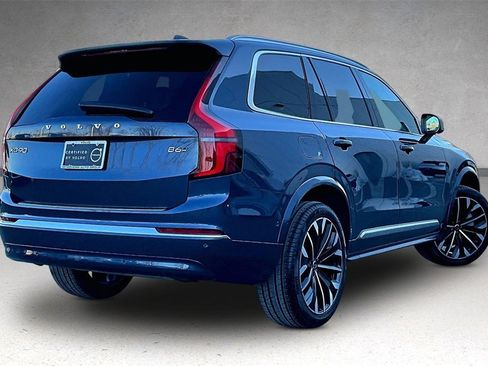 Certified 2026 Volvo XC90 B6 Plus w/ Protection Package Premier image 6