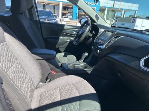 Used 2018 Chevrolet Equinox LT image 30