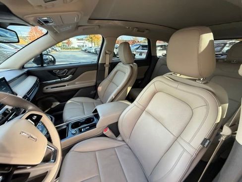 Used 2021 Lincoln Corsair STANDARD w/ Premium Package image 14