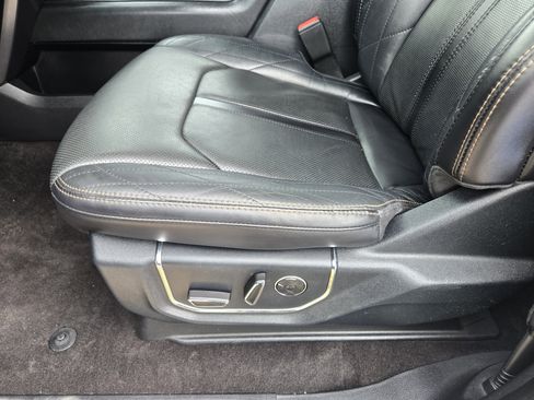 Certified 2021 Ford Expedition Platinum image 18