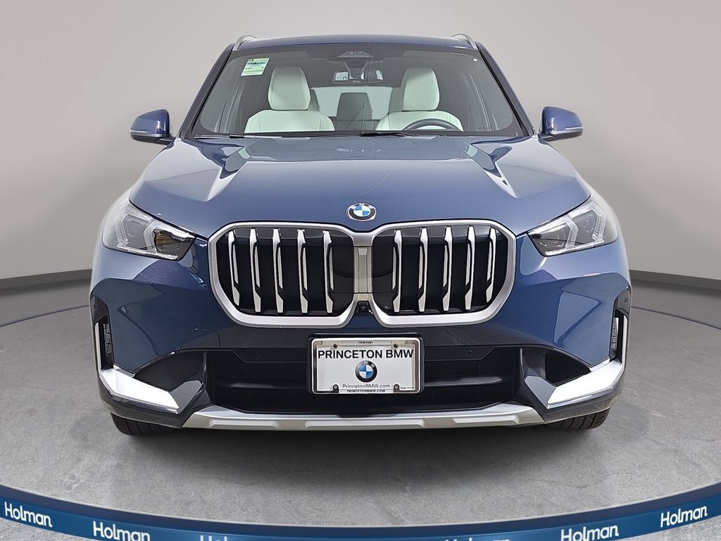 Certified 2026 BMW X1 xDrive28i w/ Technology Package AWD/4WD image 2