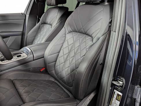 Used 2024 BMW X6 M60i w/ Dynamic Handling Package image 19