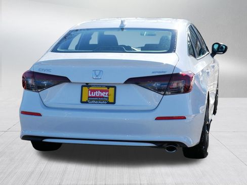 Used 2025 Honda Civic Sport image 6