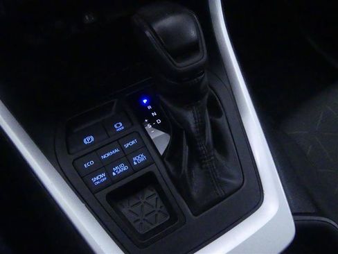 Used 2019 Toyota RAV4 XLE w/ All Weather Liner Package AWD/4WD image 13