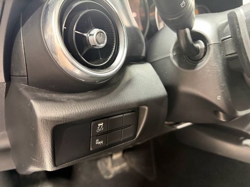 Used 2017 FIAT 124 Spider Abarth image 16