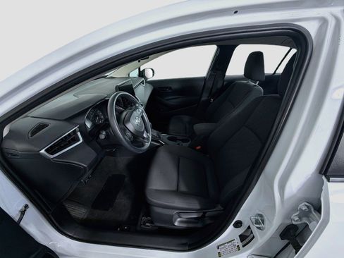Used 2024 Toyota Corolla LE FWD image 13