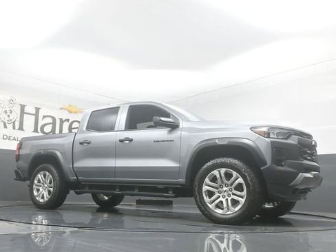 Used 2024 Chevrolet Colorado Trail Boss w/ LPO, Dark Essentials Package image 2