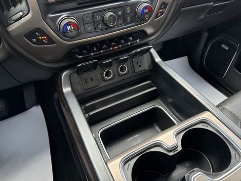 Used 2018 GMC Sierra 3500 Denali w/ Duramax Plus Package image 31