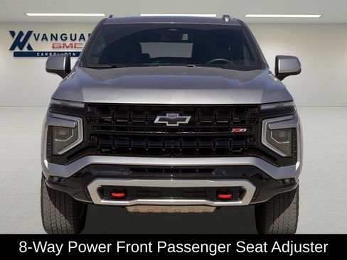 Used 2025 Chevrolet Suburban Z71 image 10