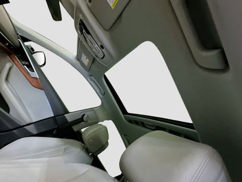 Used 2023 Audi A4 2.0T Premium w/ Convenience Package image 27