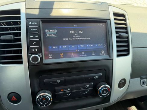 Used 2019 Nissan Frontier SV AWD/4WD image 38