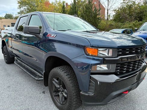 Used 2019 Chevrolet Silverado 1500 Custom Trail Boss w/ Custom Convenience Package image 3
