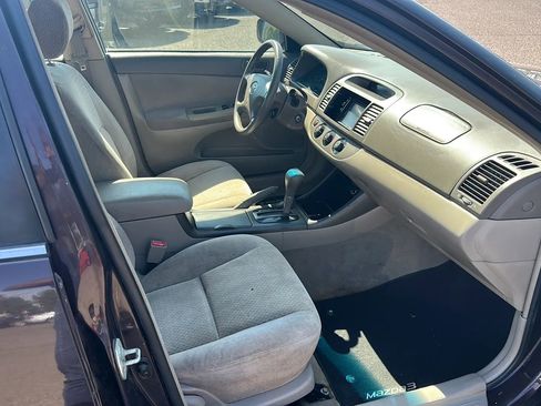 Used 2002 Toyota Camry LE image 12