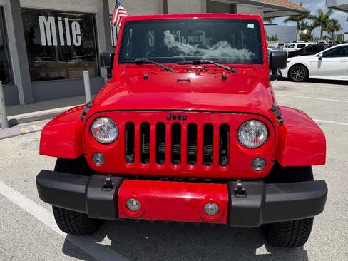 Used 2014 Jeep Wrangler Unlimited Sport w/ Connectivity Group AWD/4WD image 2