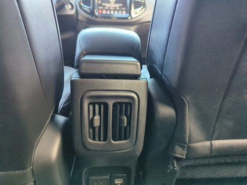 Used 2020 Jeep Compass Limited image 17