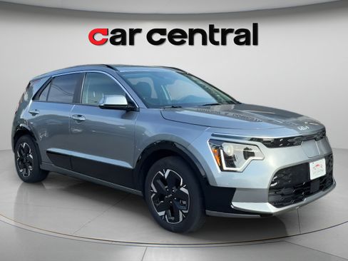 Used 2024 Kia Niro Wind FWD image 7