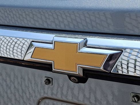 Used 2023 Chevrolet Traverse LT FWD image 10