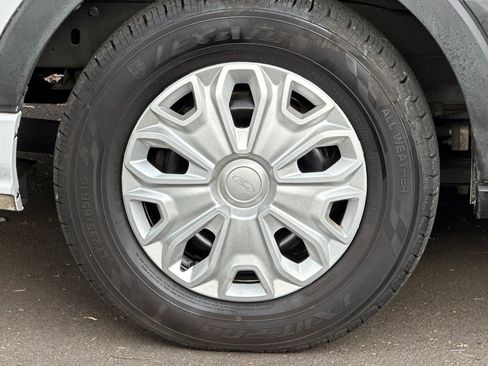 Used 2020 Ford Transit 350 XLT image 31