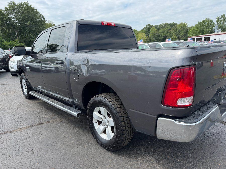 Used 2017 RAM 1500 ST w/ SXT Appearance Group AWD/4WD image 10
