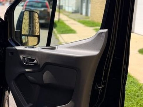 Used 2024 Ford Transit 350 XLT RWD image 19