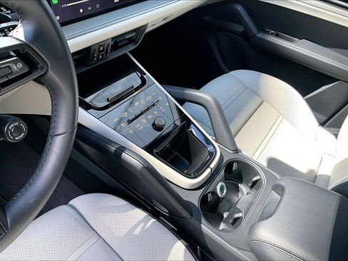 Certified 2026 Porsche Cayenne Coupe AWD/4WD image 20