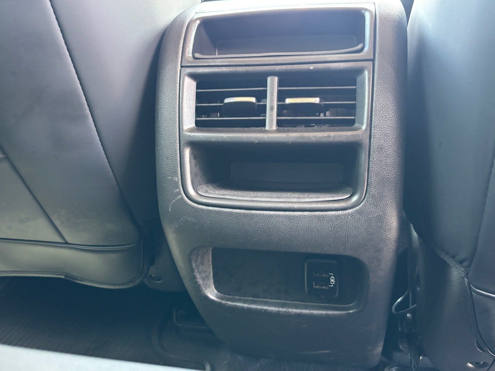 Used 2017 Cadillac XT5 Premium Luxury FWD image 30