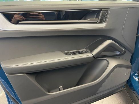 New 2026 Porsche Cayenne AWD/4WD image 20
