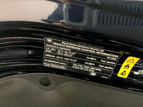 New 2026 BMW X7 M60i image 17