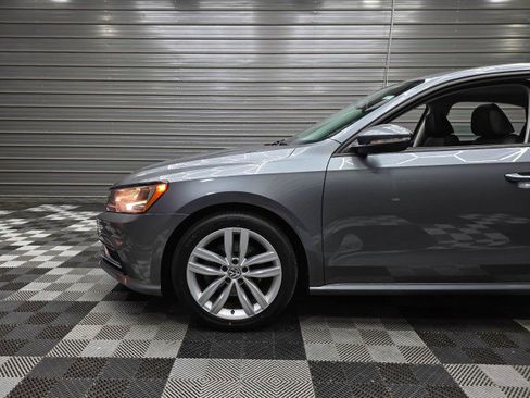 Used 2019 Volkswagen Passat 2.0T Wolfsburg w/ Wheels & Sunroof Package FWD image 38
