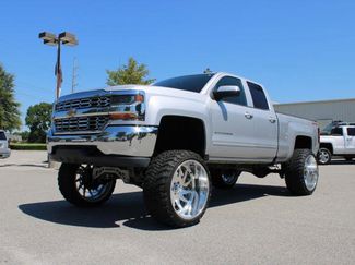 Used 2019 Chevrolet Silverado 1500 LT image 1