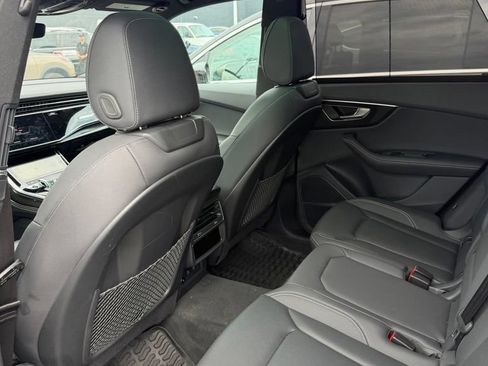 Used 2023 Audi Q8 Premium Plus w/ Premium Plus Package AWD/4WD image 7