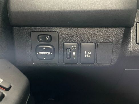 Used 2017 Toyota RAV4 LE w/ All Weather Liner Package AWD/4WD image 13