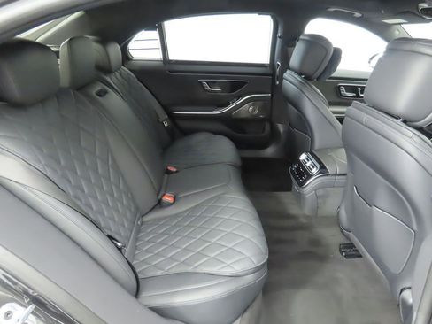 New 2026 Mercedes-Benz S 580 4MATIC Sedan image 24