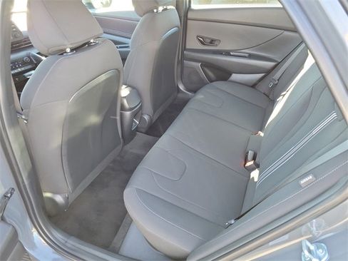 Used 2025 Hyundai Elantra Sport image 19