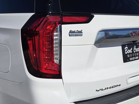 Used 2023 GMC Yukon Denali RWD image 9