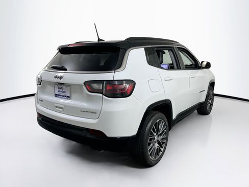 Used 2022 Jeep Compass Limited w/ Elite Group AWD/4WD image 5