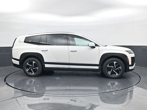 New 2026 Hyundai Ioniq 9 S image 4