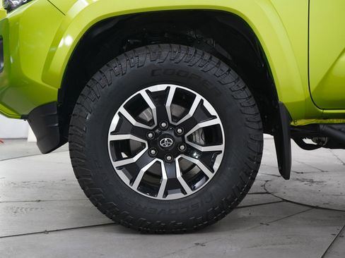 Used 2023 Toyota Tacoma TRD Sport w/ Advanced Technology Package AWD/4WD image 30