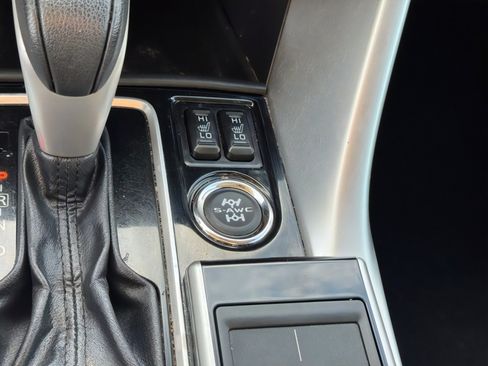 Used 2018 Mitsubishi Eclipse Cross SEL image 30