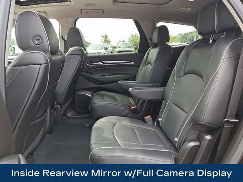 Used 2021 Buick Enclave Avenir w/ Avenir Technology Package AWD/4WD image 18