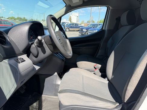Used 2018 Nissan NV200 SV FWD image 12