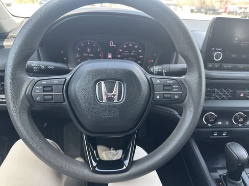 Used 2024 Honda Accord LX image 10