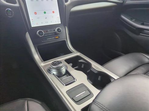 Used 2023 Ford Edge SEL image 12