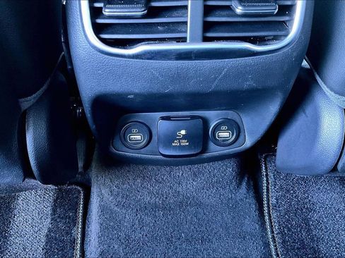 Used 2023 Hyundai Santa Fe Limited w/ Cargo Package image 32