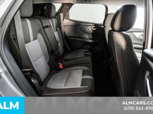 Used 2025 Chevrolet Blazer LT FWD image 15