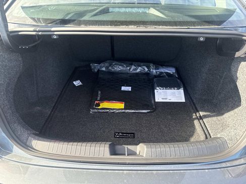 New 2026 Volkswagen Jetta SE image 4