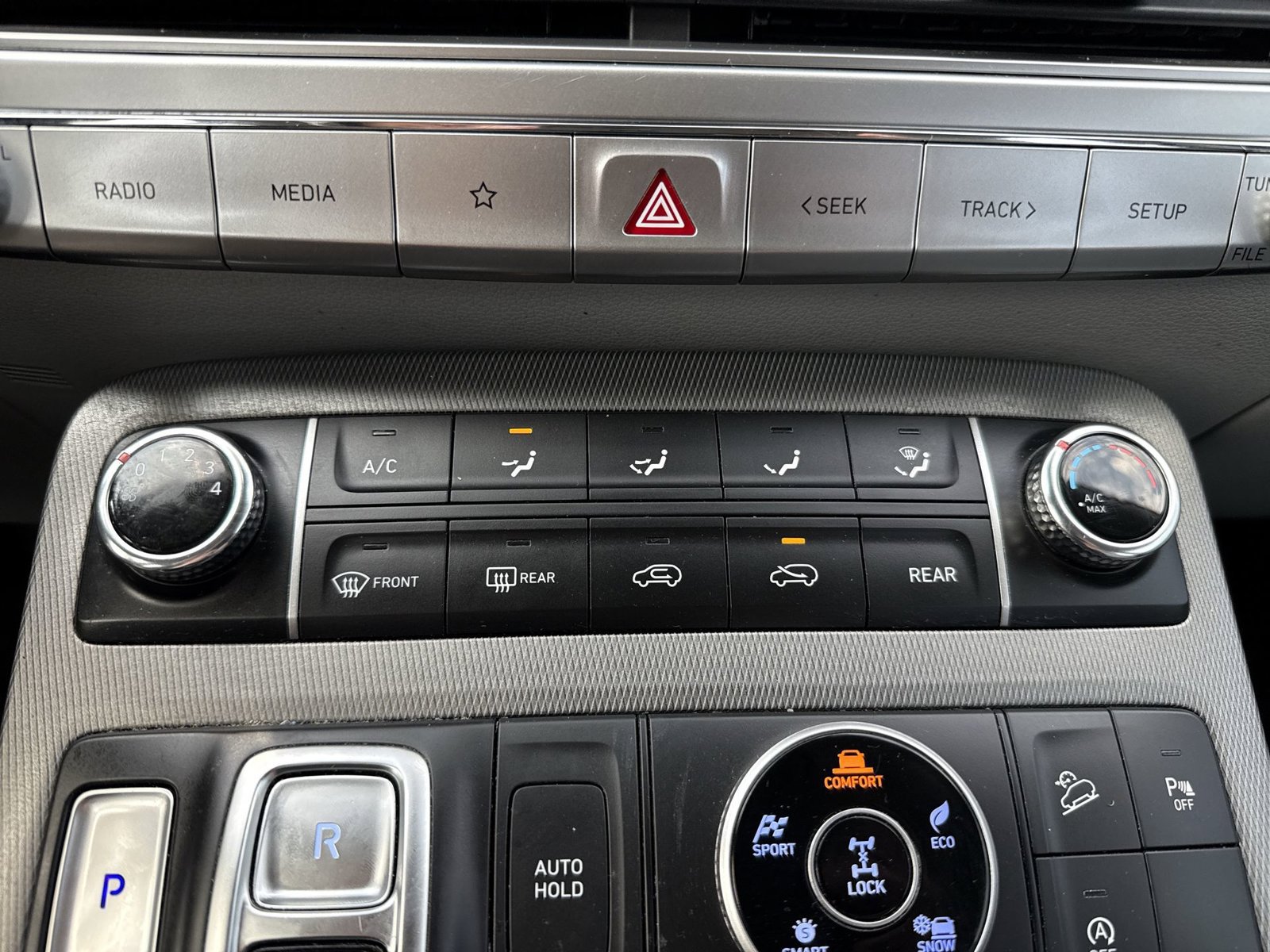 Used 2021 Hyundai Palisade SE AWD/4WD image 19